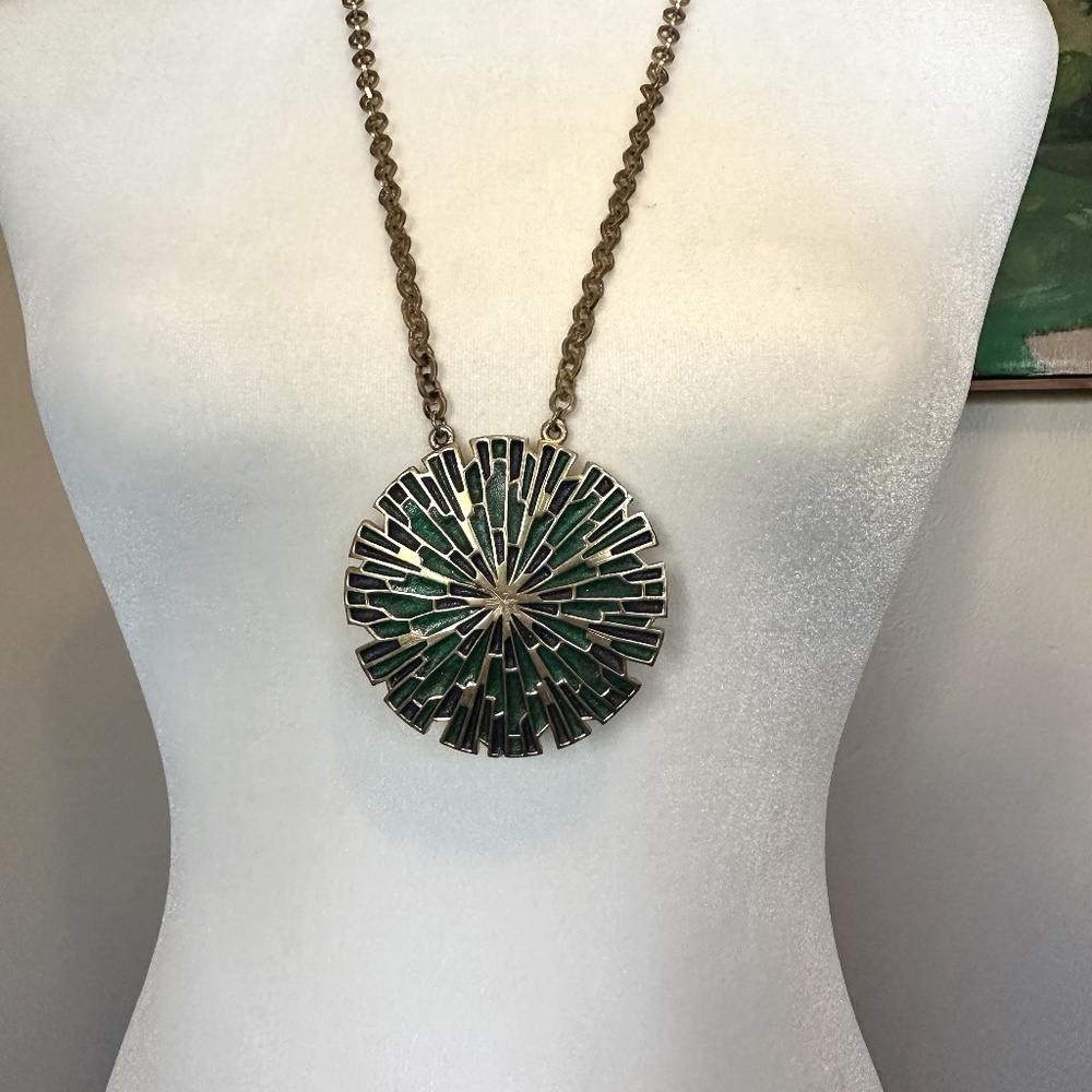 Gold & Green Medallion Vintage 60s Necklace